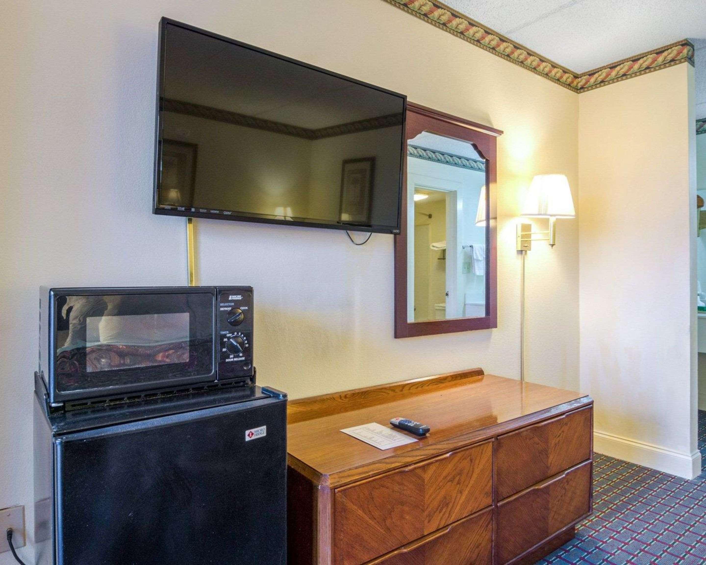 Rodeway Inn Norcross Ngoại thất bức ảnh