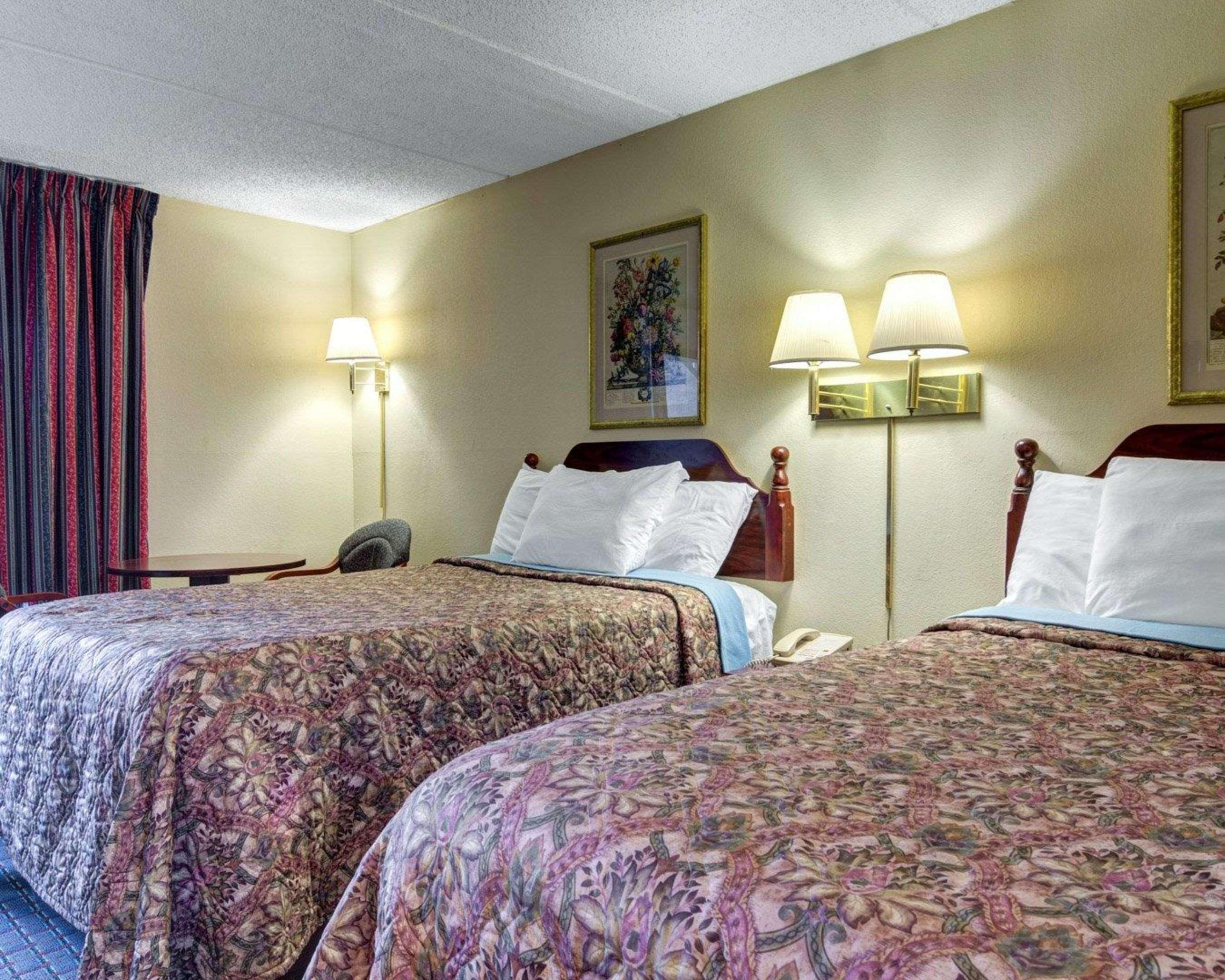 Rodeway Inn Norcross Ngoại thất bức ảnh