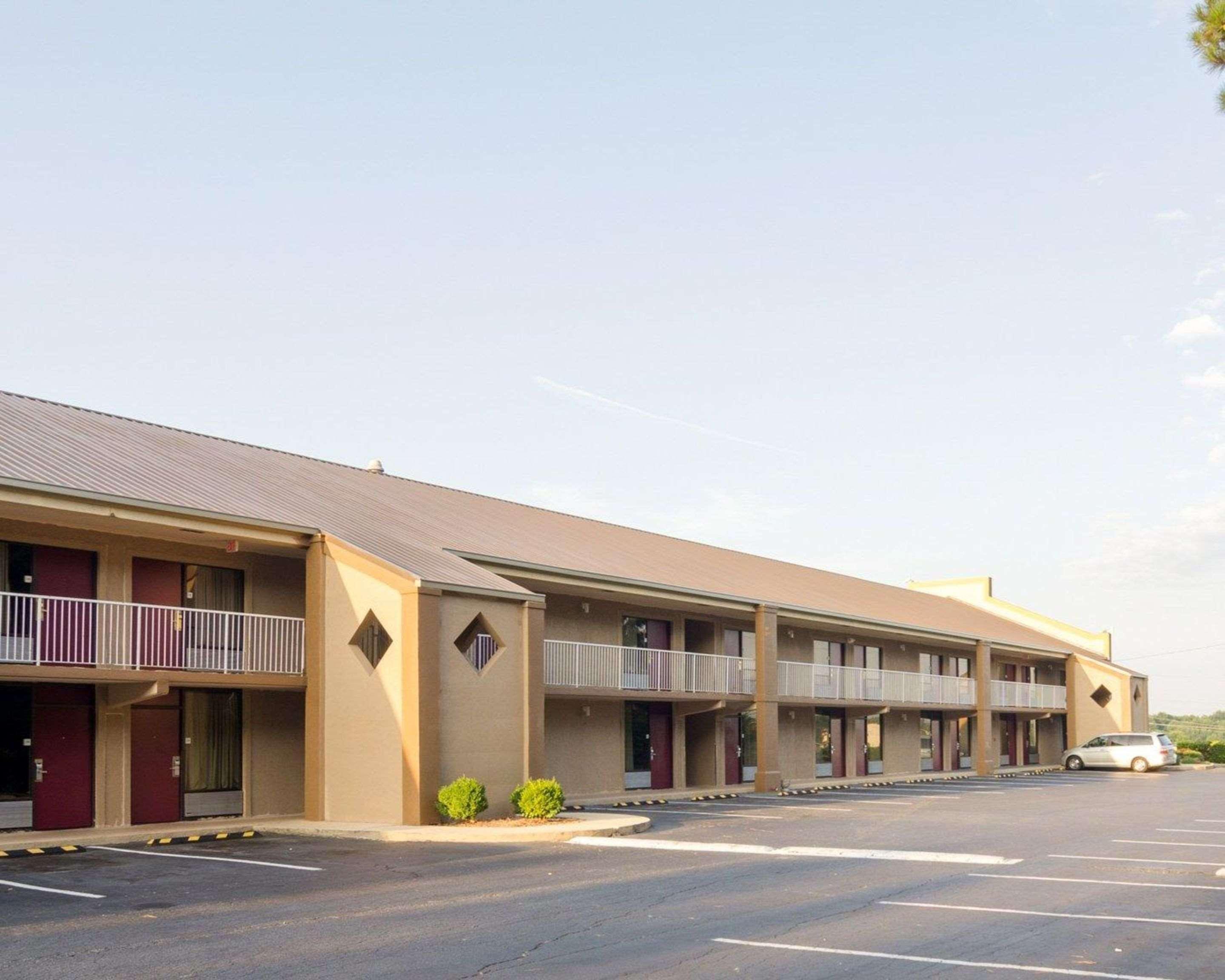 Rodeway Inn Norcross Ngoại thất bức ảnh