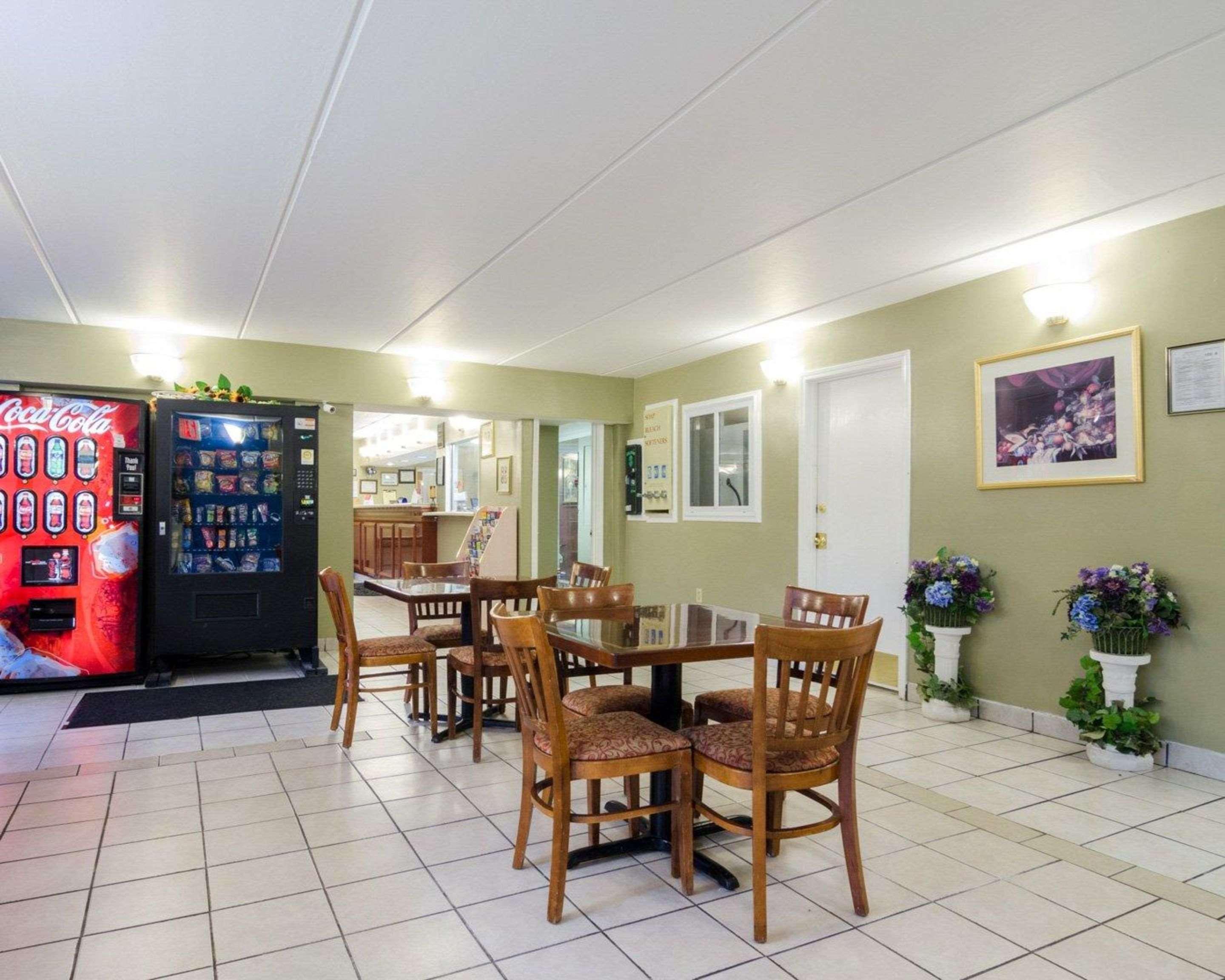 Rodeway Inn Norcross Ngoại thất bức ảnh