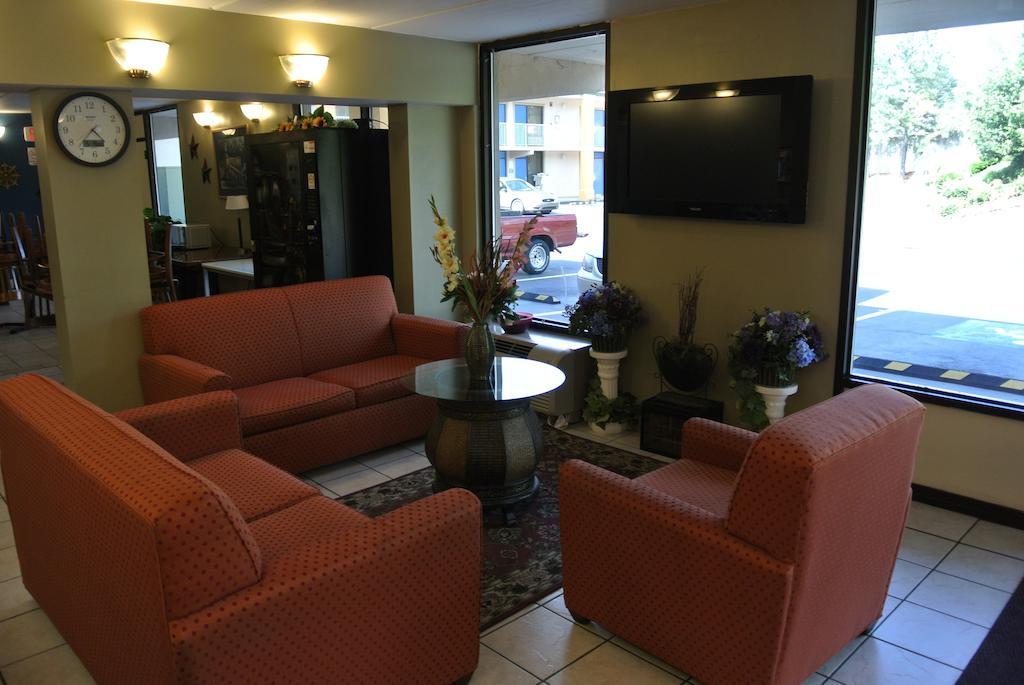 Rodeway Inn Norcross Ngoại thất bức ảnh